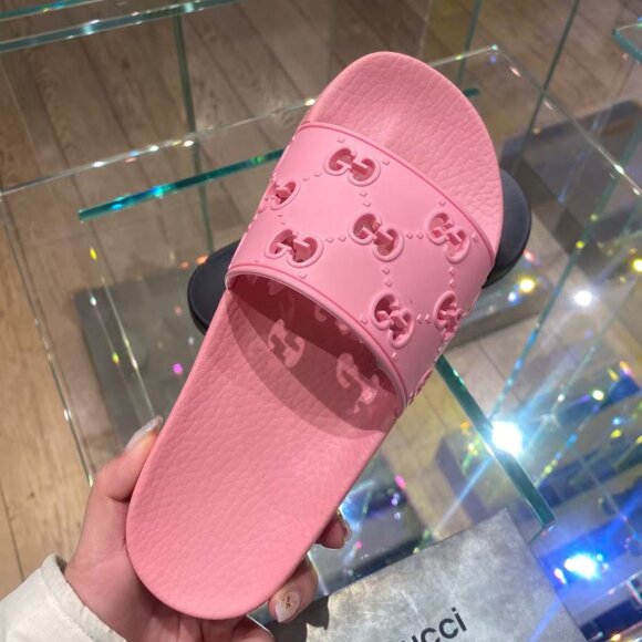 NIB Authentic Gucci Women’s Pursuit GG Slide Sandals - Picture 2 of 5